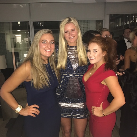 Gorgeous endless rose sequenced dress. Perfect for a night out. - Picture 3 of 3